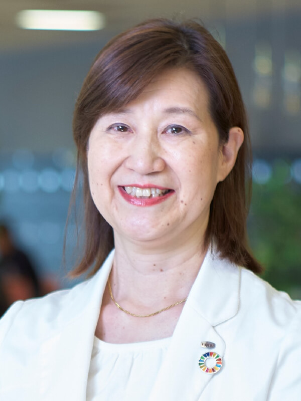梶原ゆみ子